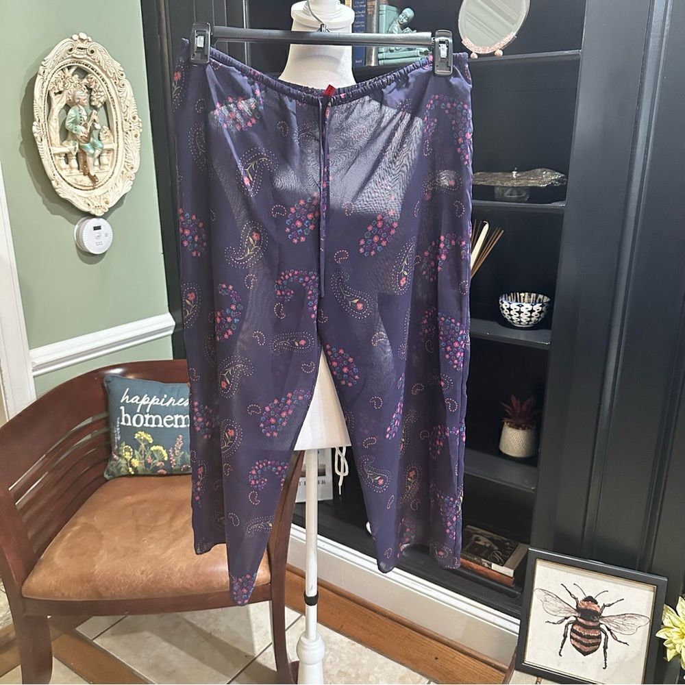 Josie Purple Sheer Paisley Floral Cropped Pants Size M